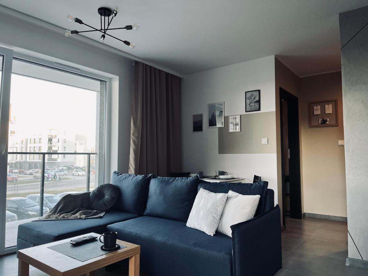 Apartament Husarska Apartment Румя Екстериор снимка