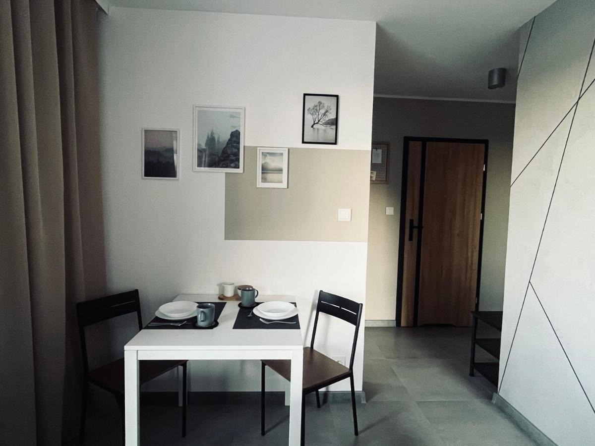 Apartament Husarska Apartment Румя Екстериор снимка