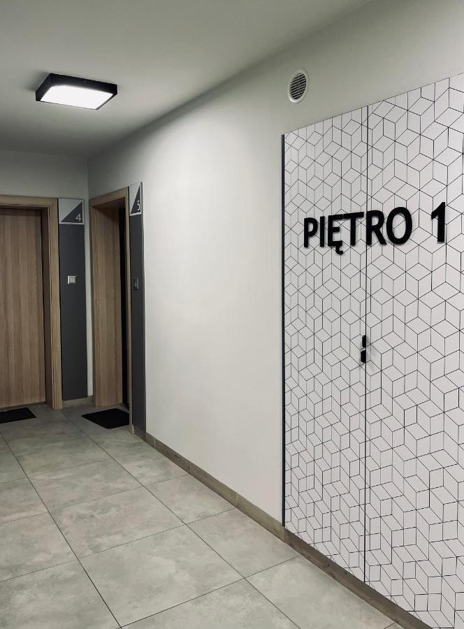 Apartament Husarska Apartment Румя Екстериор снимка